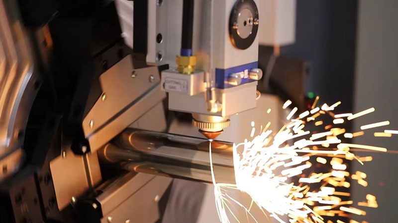 مقایسه دستگاه‌ های لیزر برش رومیزی و صنعتی