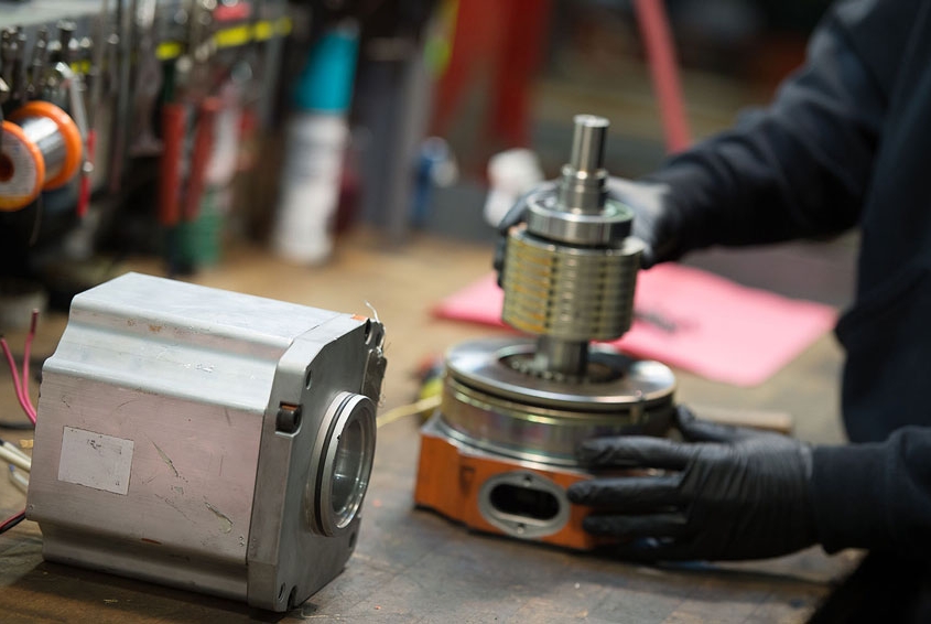 تعمیر سروو موتور