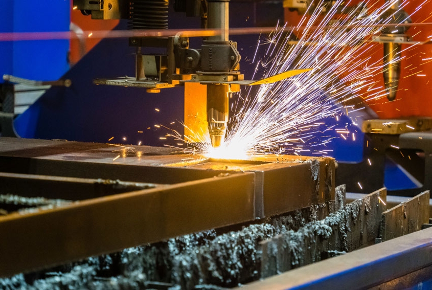 نقش لیزر برش در صنعت تبلیغات