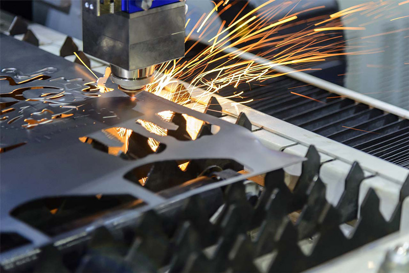 Laser-cutting-machine11 انتخاب دستگاه لیزر برش بر اساس نوع متریال